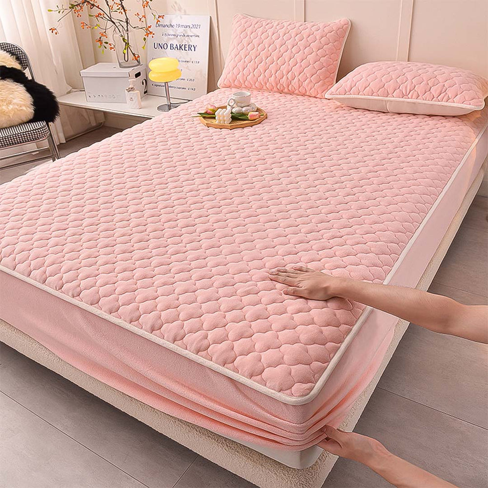 SOGA 2X Pink 183cm Wide Mattress Cover Thick Quilted Fleece Stretchable Clover Design Bed Spread Sheet Protector with Pillow Covers