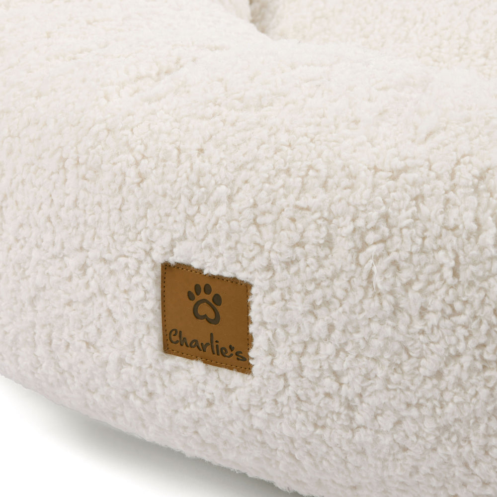 Charlie&#39;s Teddy Fleece Round Calming Dog Bed Cream Large