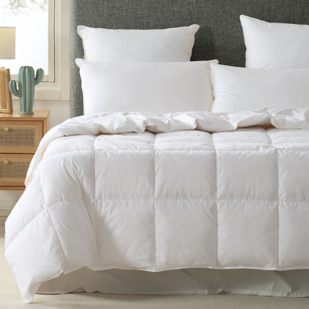 Dreamaker White Duck Down &amp; Feather Winter Quilt Queen Bed