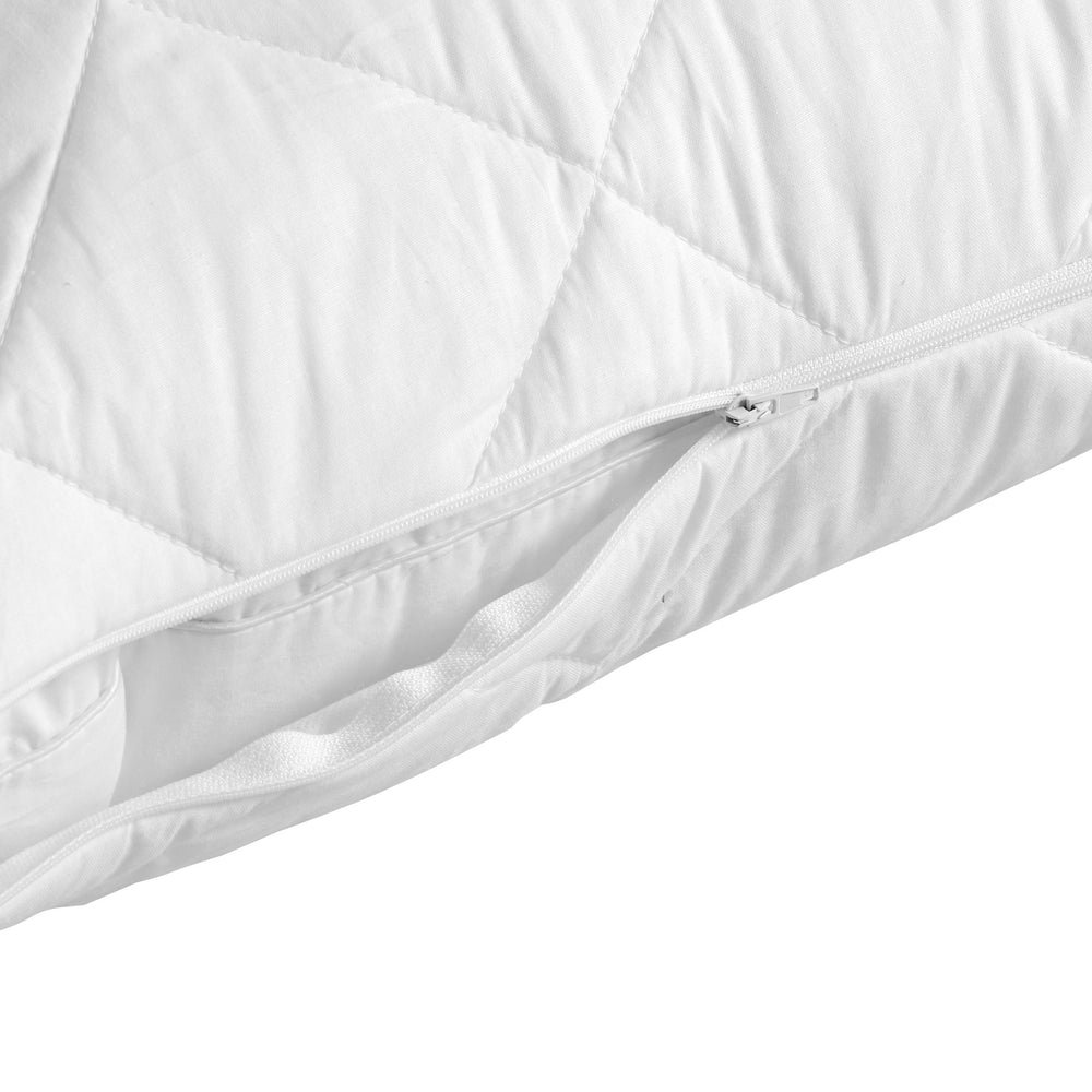 9009518 Dreamaker King size quilted pillow protector