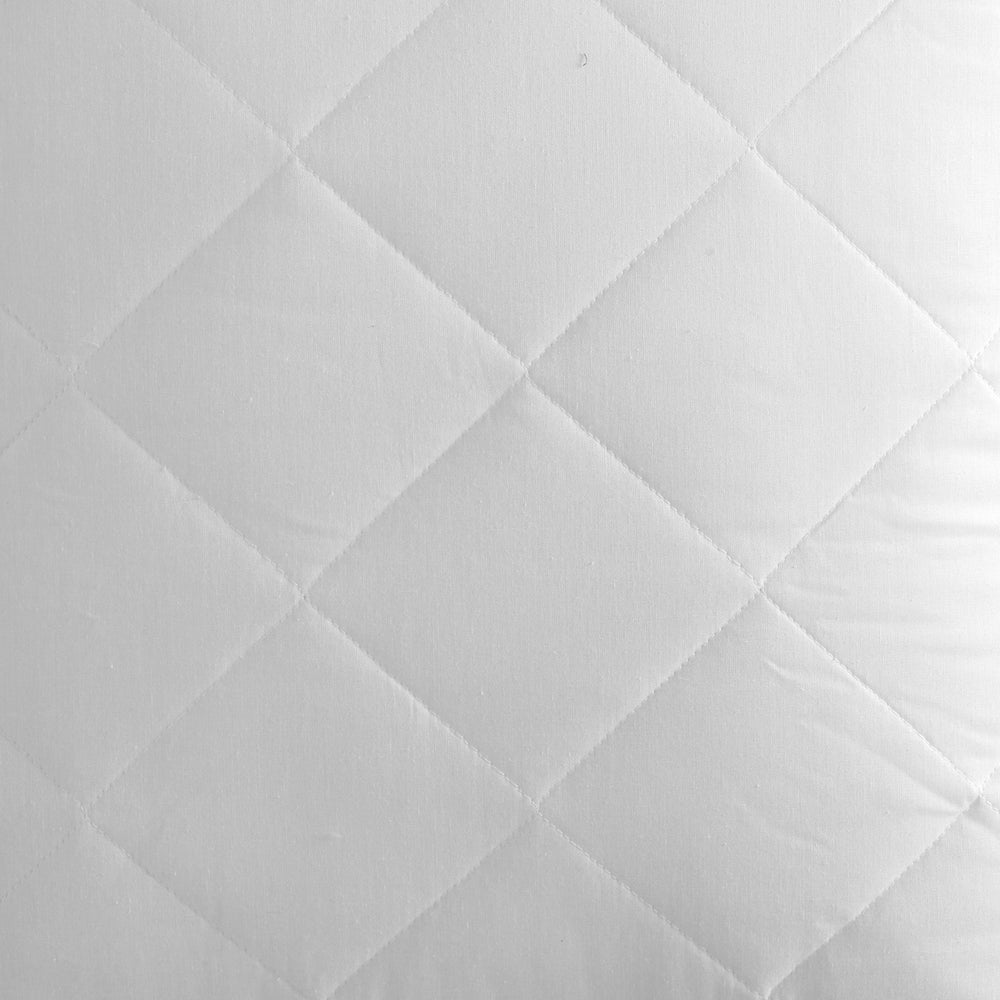 9009518 Dreamaker King size quilted pillow protector