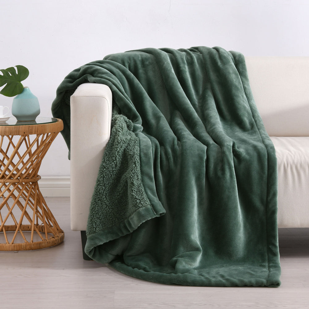 Serene Hudson Fleece and Sherpa Reverse Throw Blanket Leaf 180x200cm