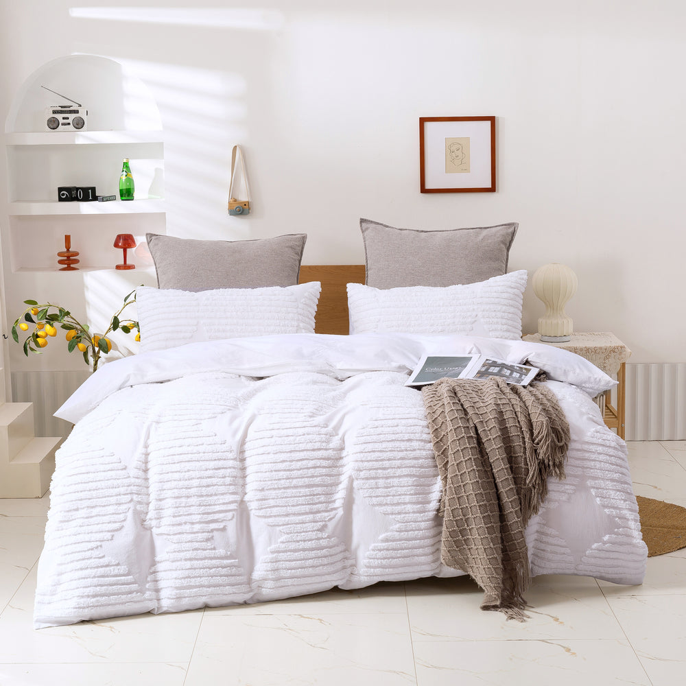 Dreamaker Tufted Washed Vintage Cotton Quilt Cover Set Darvo White Super King Bed