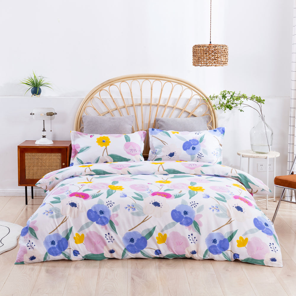 Dreamaker Printed Quilt Cover Set Lily in Purple Queen Bed