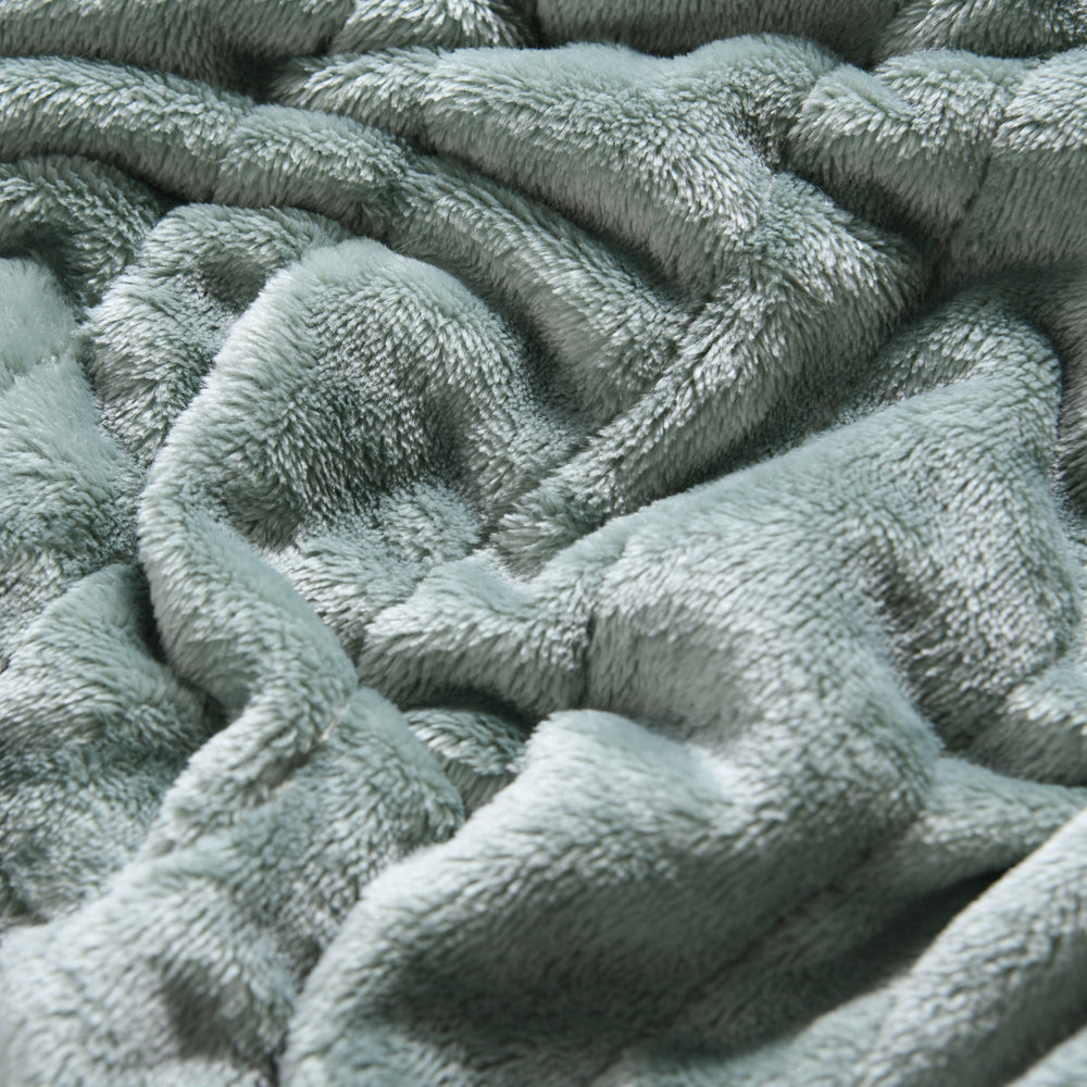 Dreamaker 500gsm Faux Fur Heated Throw Leaf Green 160 x 120cm