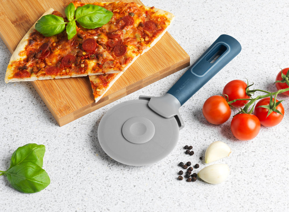 Salter Indigo Pizza Cutter