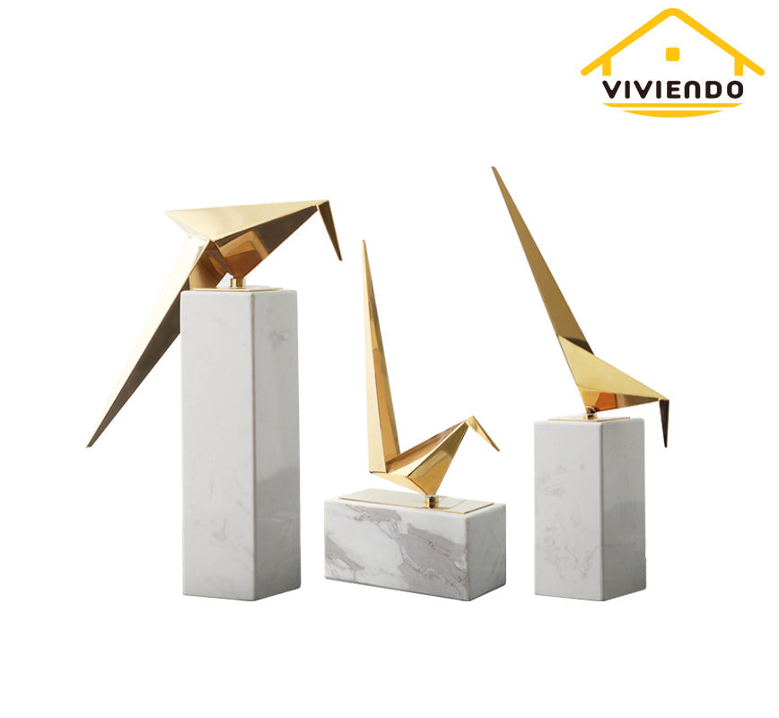 Viviendo Iconic Avian Plinth Art Sculpture in Marble &amp; Stainless steel - Large