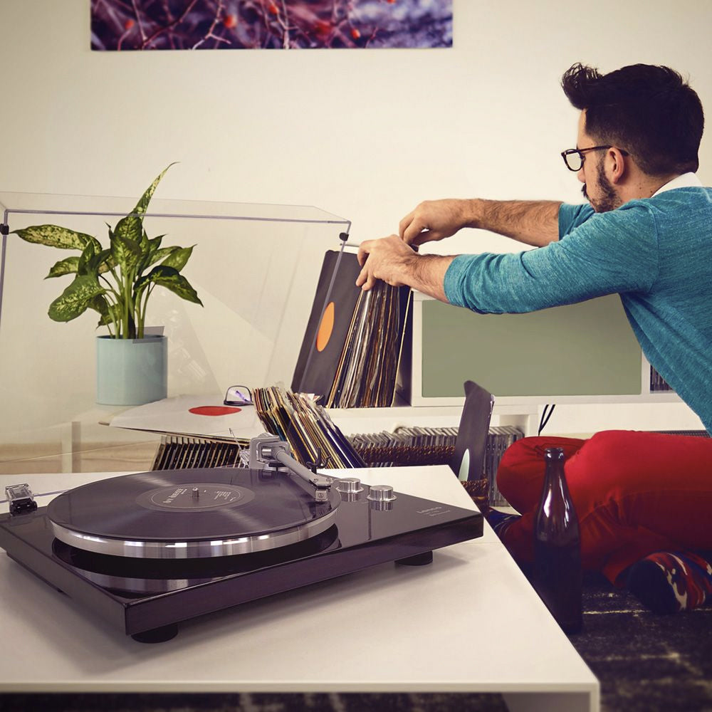 Lenco 42cm Aluminium Bluetooth Vinyl Record Turntable Walnut