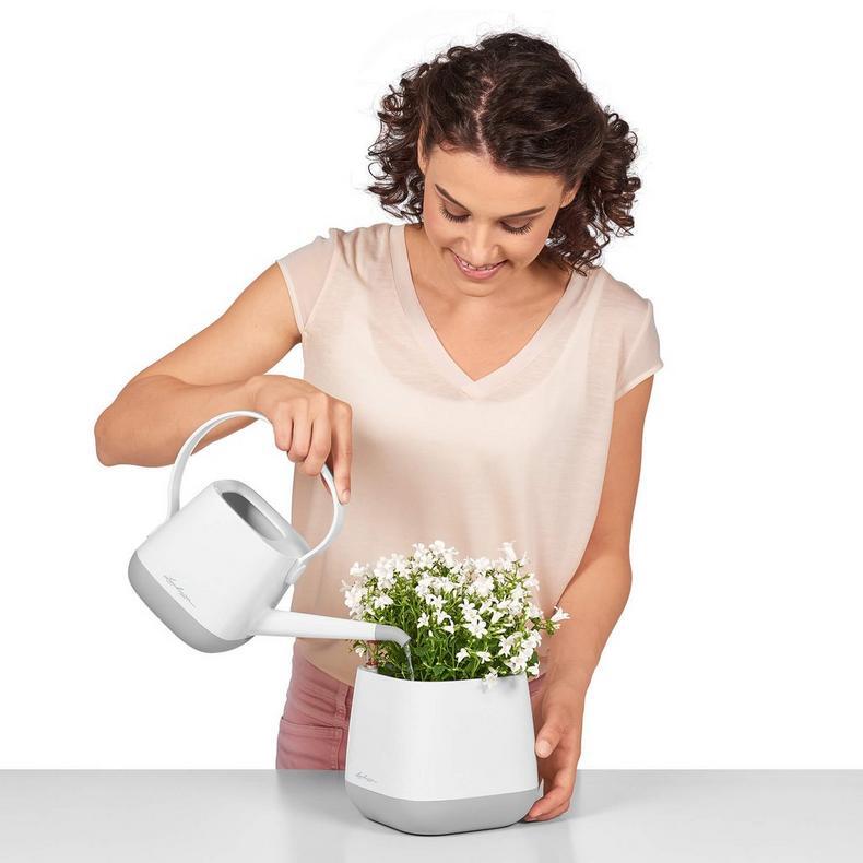 YULA Planter - White / Grey