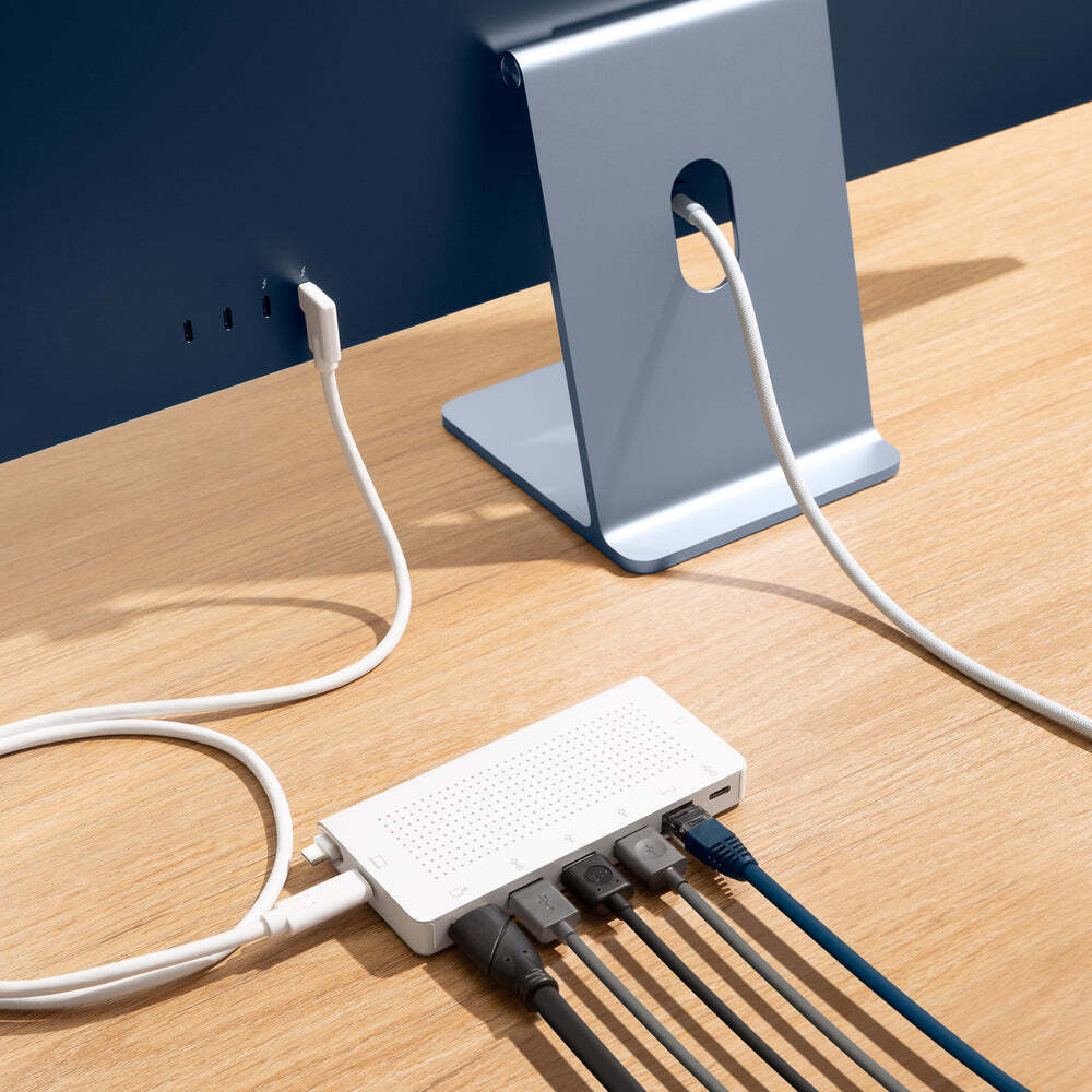 Twelve South StayGo USB-C Multiport Hub (White)