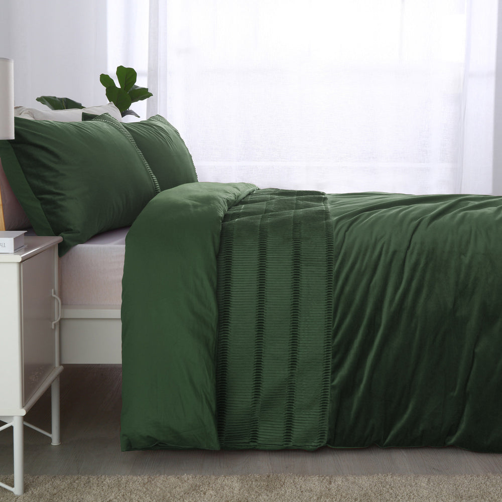Dreamaker Ripple Velvet Quilt Cover Set King Bed Eden