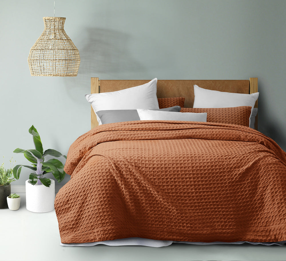 Dreamaker Cotton Waffle Quilt Cover Set King Bed Rust