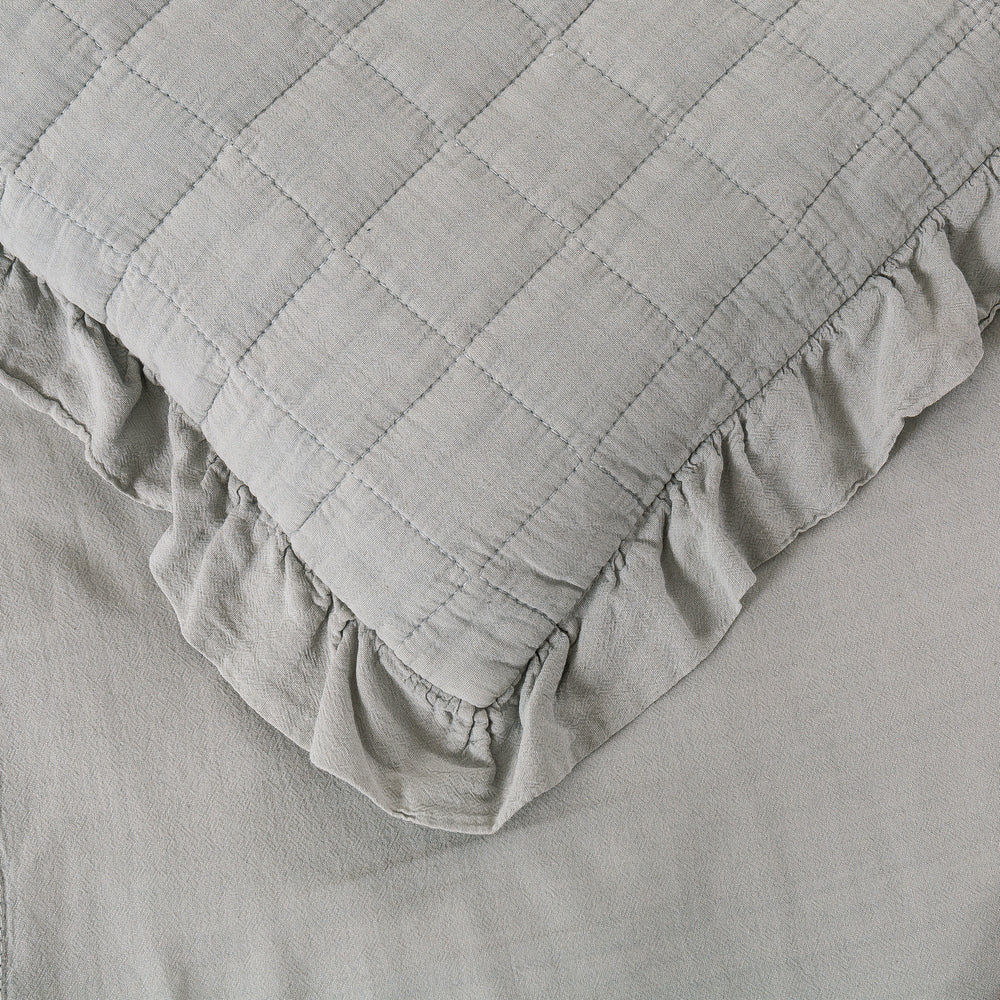 Dreamaker Premium Quilted Sand Wash coverlet Queen/King Dove Grey