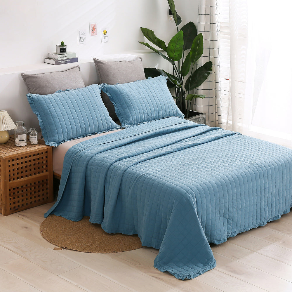 Dreamaker Premium Quilted Sand Wash Coverlet Super King Bed Dusty Blue